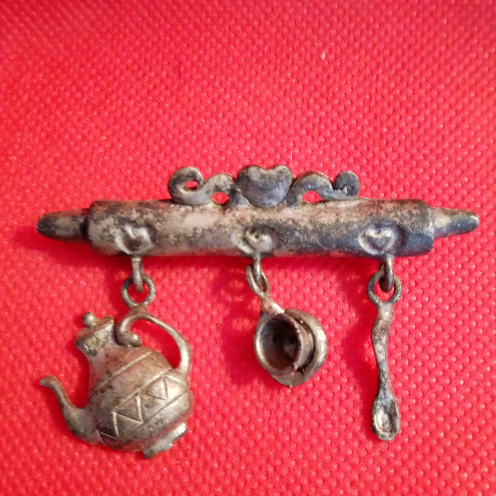 Vintage Silver Brooch with Teapot Charms